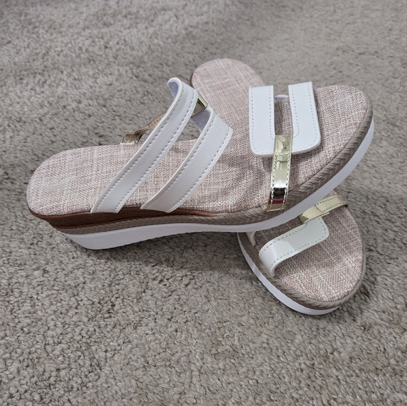 Women's White and Gold Sandals - Picture 4 of 7